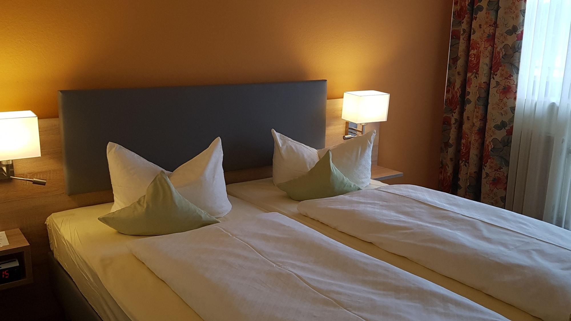 Hotel Merian Rothenburg Ротенбург об дер Таубер Екстериор снимка