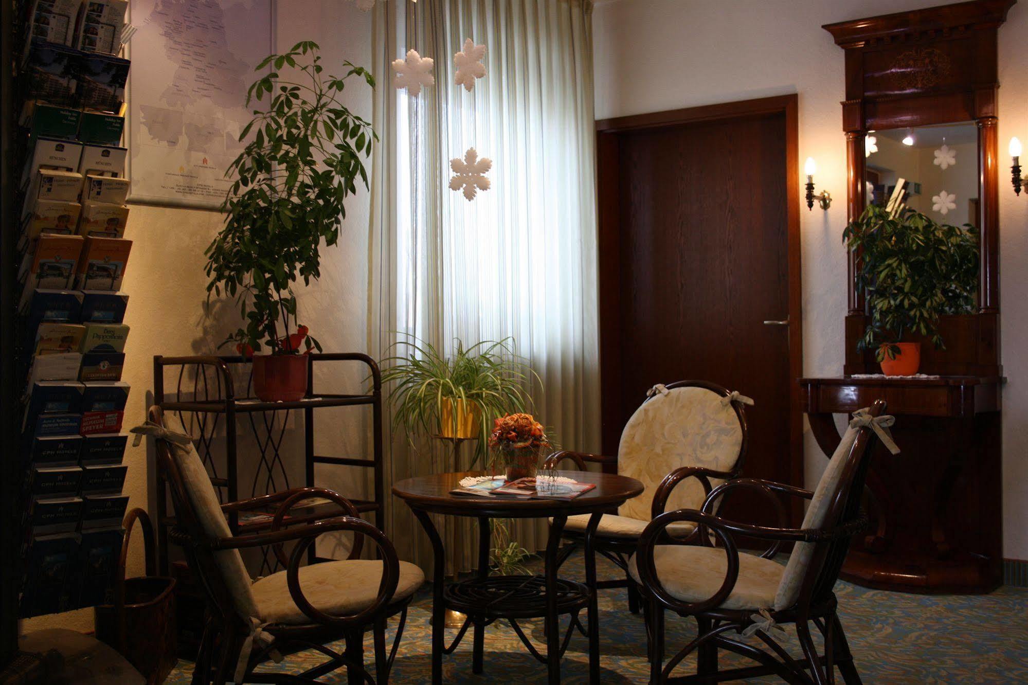 Hotel Merian Rothenburg Ротенбург об дер Таубер Екстериор снимка